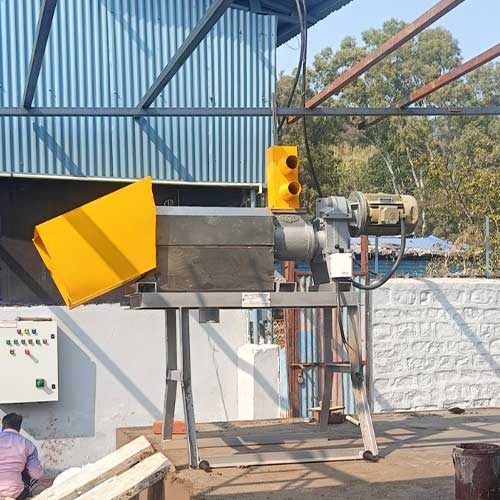 Solid Liquid Separator Machine Or Sepcom Wam India Make in Gwalior